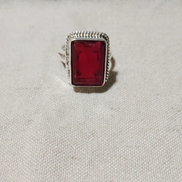 Sterling Silver 925 Ring With Red Gem Stone - Picture 6 of 9